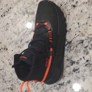 COPY - Under Armour Youth Stephen Curry Basketball Shoe